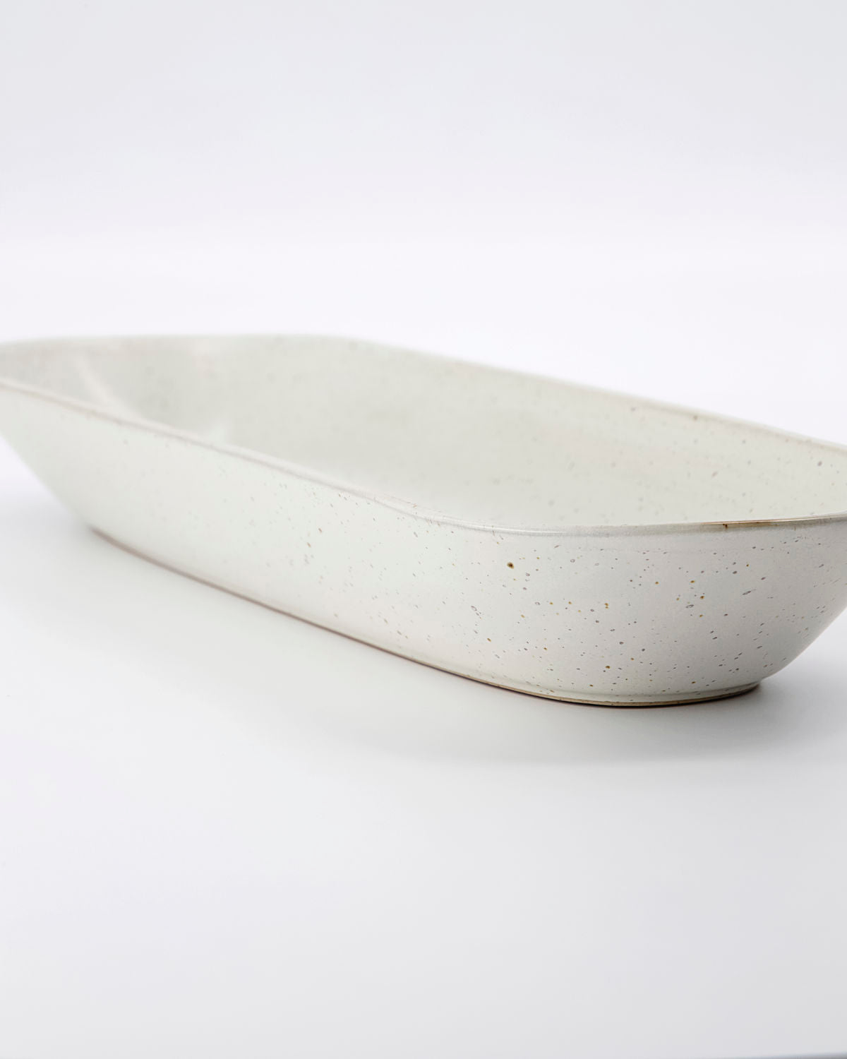 'Pion' long serving dish by house doctor - off white