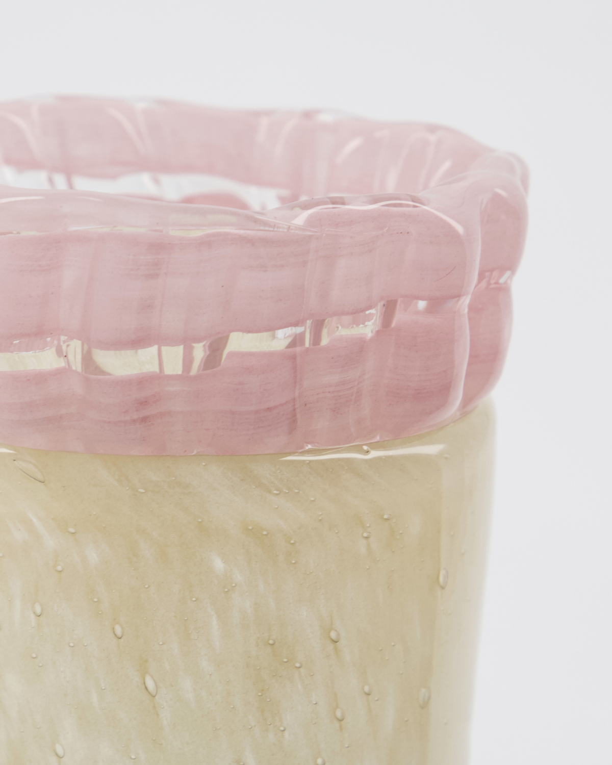 Kupla frill vase - beige/yellow - by House Doctor