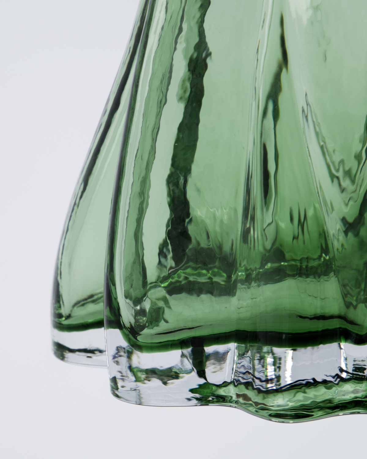'Curva' glass tea light holder - green - by House Doctor
