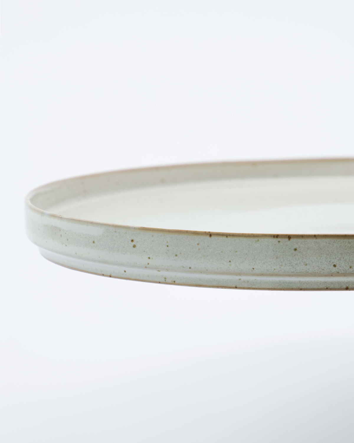 'Pion' oval serving dish by house doctor - off white