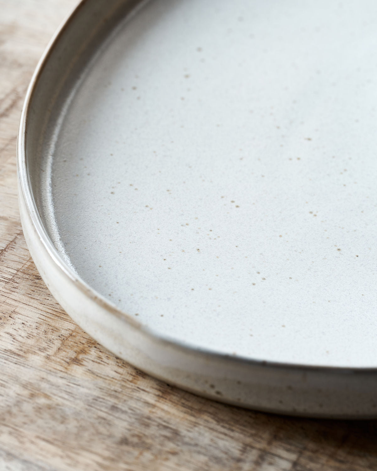 'Pion' oval serving dish by house doctor - off white