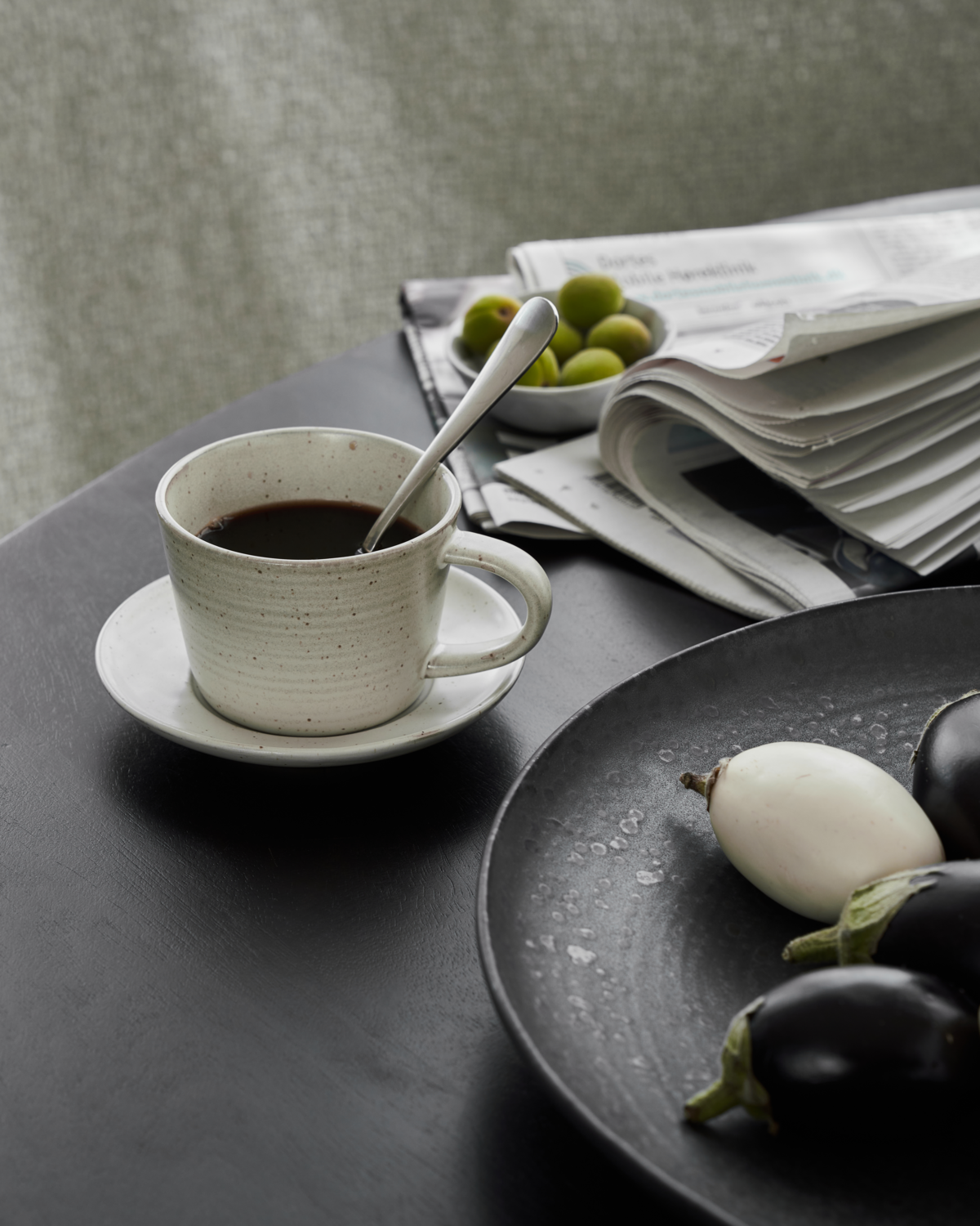 'Pion' cup and saucer - off white - by house doctor